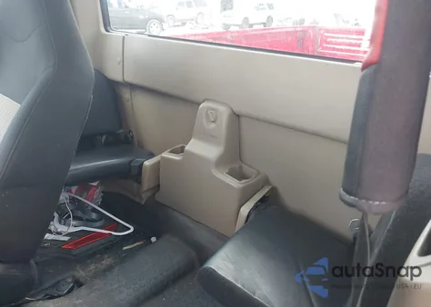 2003 Ford Ranger Edge/Tremor/Xlt from USA, damaged, VIN 1FTYR44V13PB39555